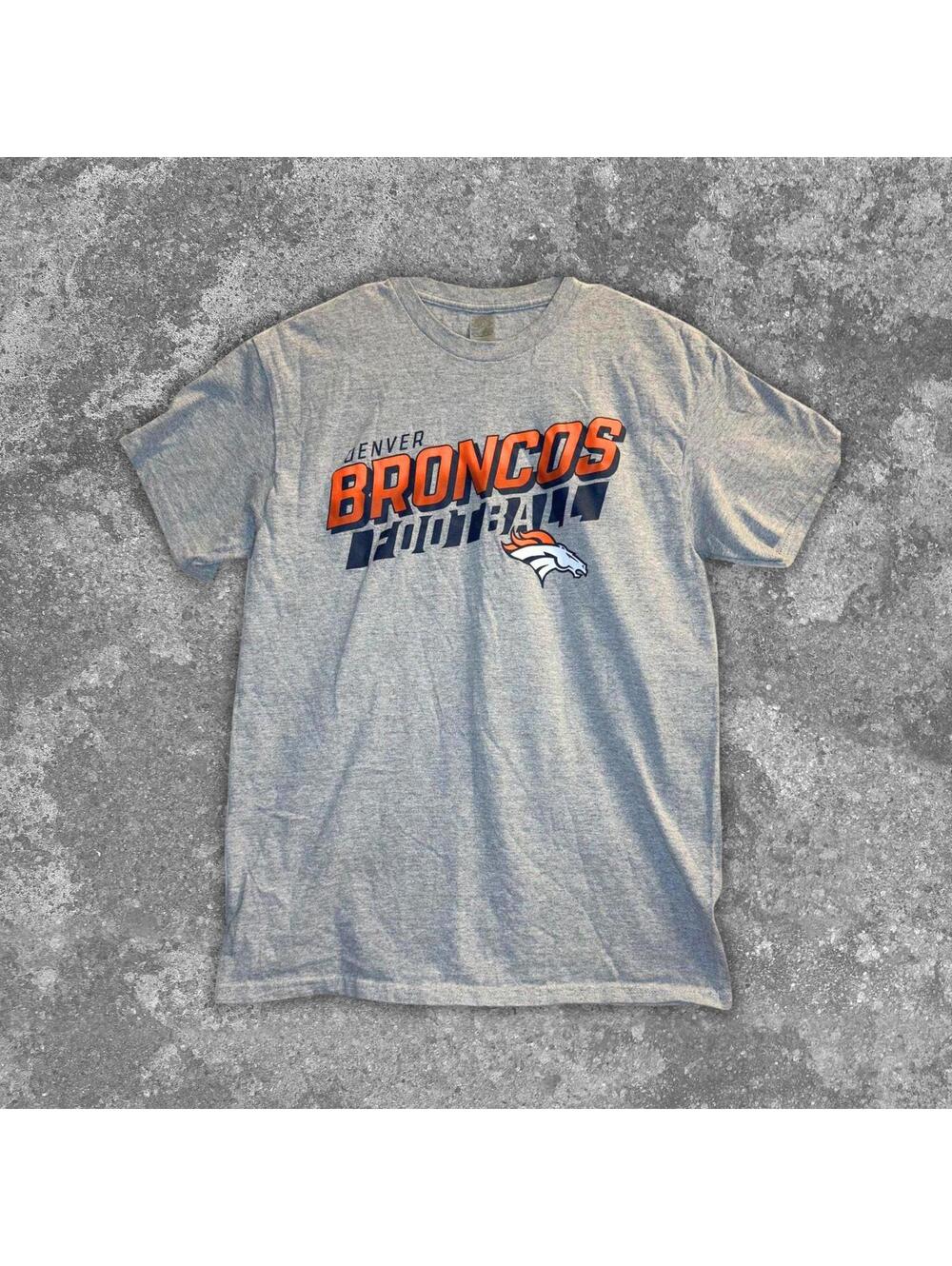 Denver Broncos NFL Football T Shirt Mens Medium Gray Team Logo Game Day Tee